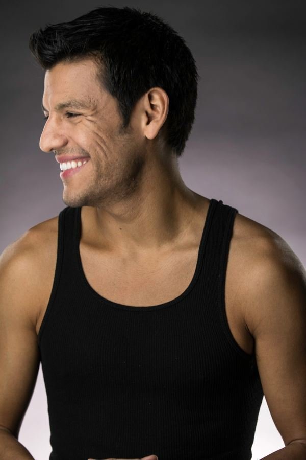 R.J.-Cantu-Actor-Magician